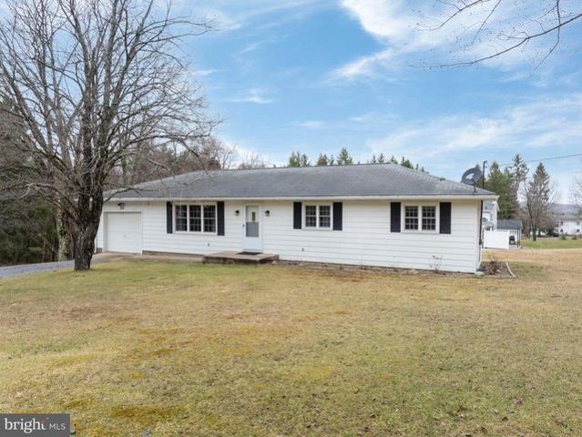 House for sale in Snow Shoe, Pennsylvania
