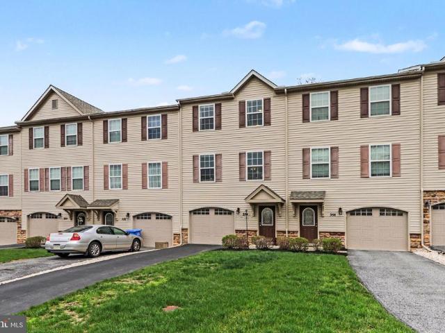 Townhouse for sale in Etters, Pennsylvania