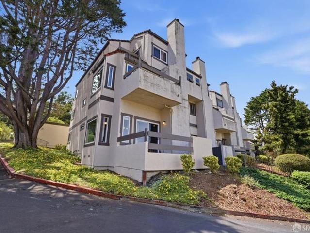 Condo for sale in San Mateo, California