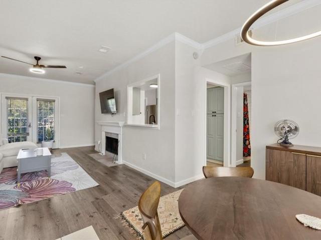 Condo for sale in Carrollton, Texas