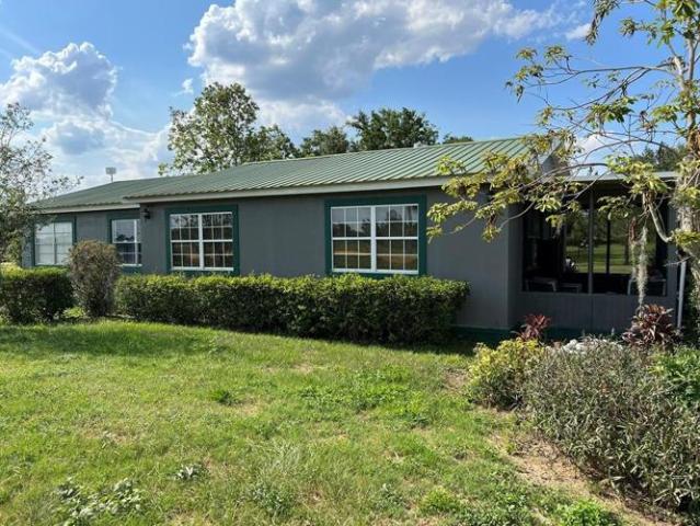 House for sale in Fort Meade, Florida
