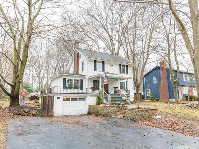 House for sale in Summit, Ohio