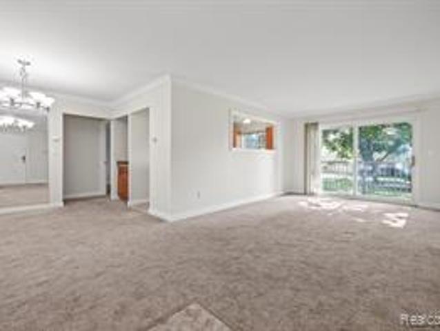 Condo for sale in Royal Oak, Michigan