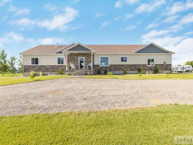 House for sale in Menan, Idaho