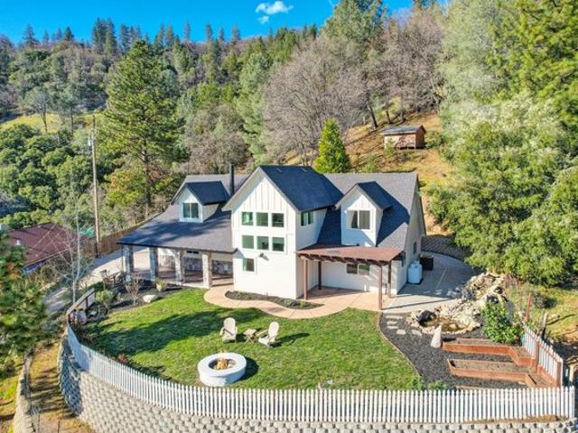 House for sale in Camino, California