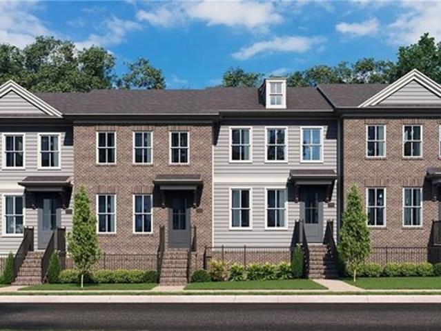 Townhouse for sale in Opelika, Alabama