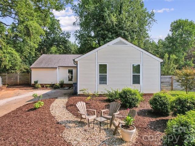 House for sale in Mecklenburg, North Carolina