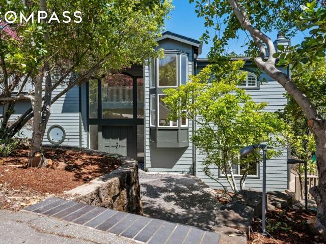 House for sale in Redwood City