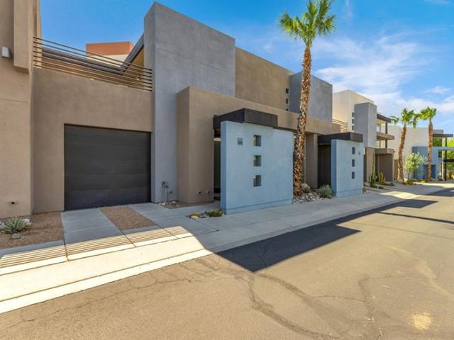 Condo for sale in Palm Springs, California