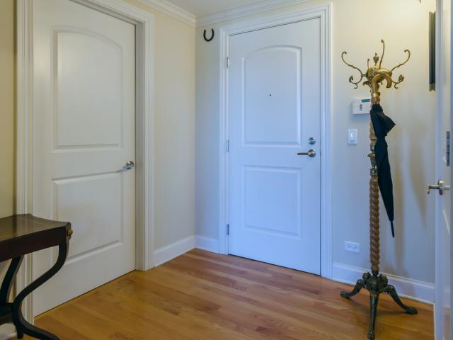 Commercial for sale in Highland Park, Illinois