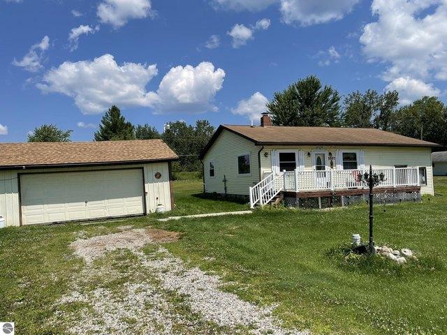 House for sale in Lupton, Michigan
