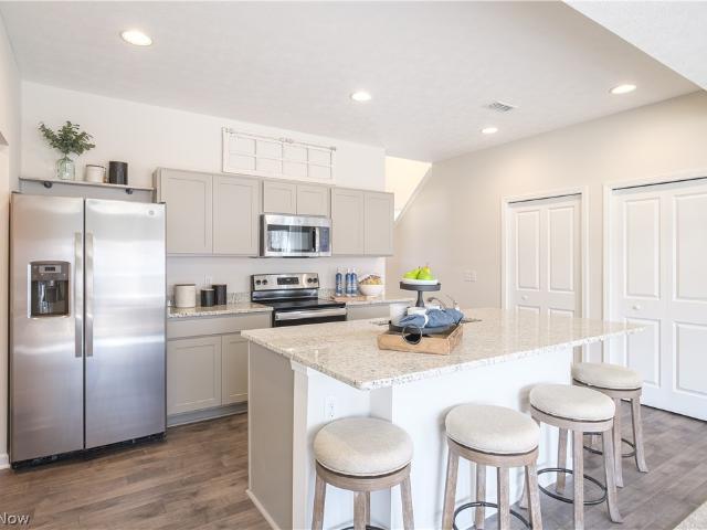 Townhouse for sale in Summit, Ohio