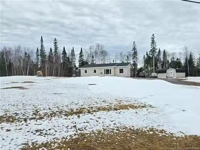 House for sale in Bathurst, New Brunswick