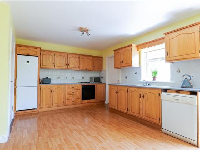 Detached House for sale in Tuam, Connacht