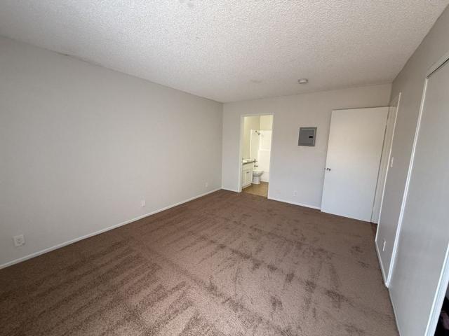 Apartment for rent in Canoga Park, California
