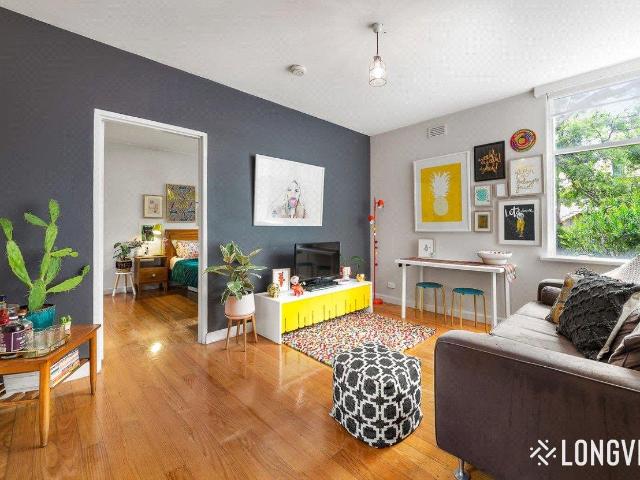 Apartment for rent in St Kilda East, Melbourne