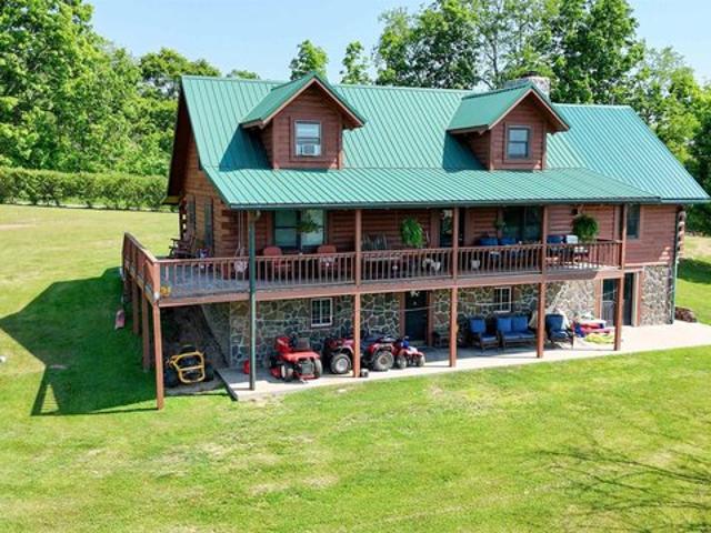 House for sale in Moatsville, West Virginia