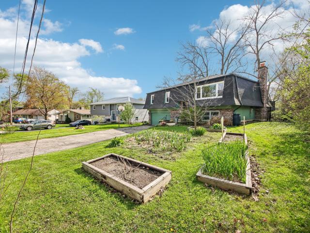 House for sale in Mchenry, Illinois