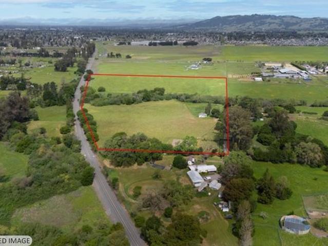 House for sale in Penngrove, California