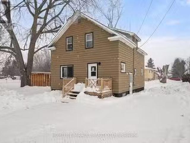 House for sale in Durham, Ontario