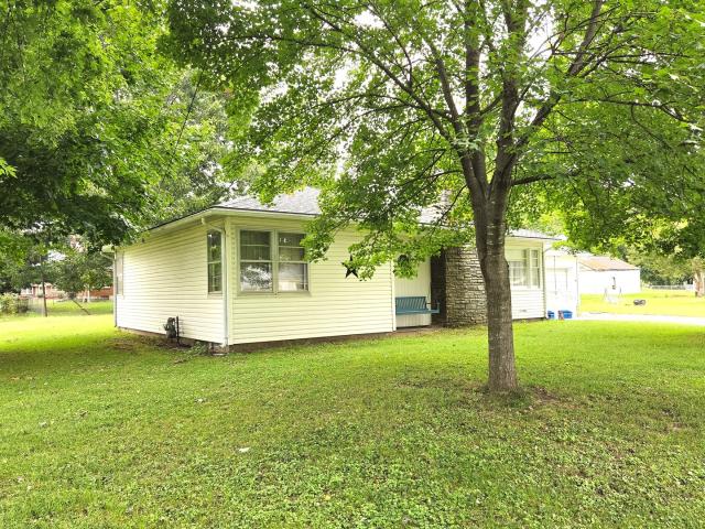 House for sale in Hull, Pike County