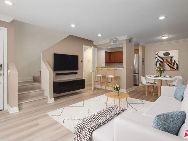 Condo for sale in Burbank