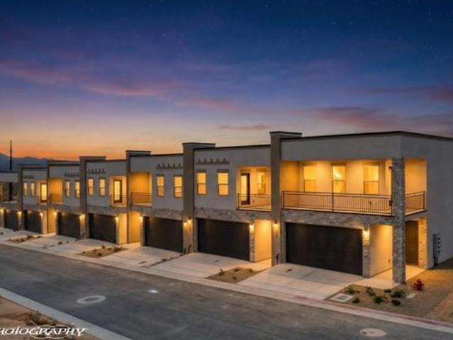 Townhouse for sale in Mesquite, Nevada