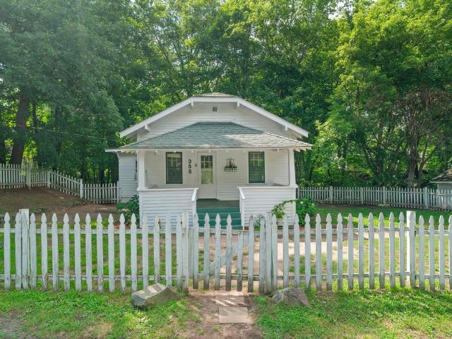 House for sale in Taylors Falls, Minnesota