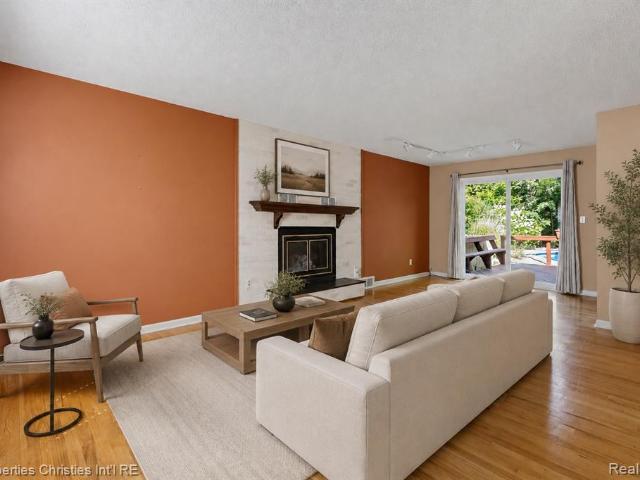 House for sale in Troy, Michigan