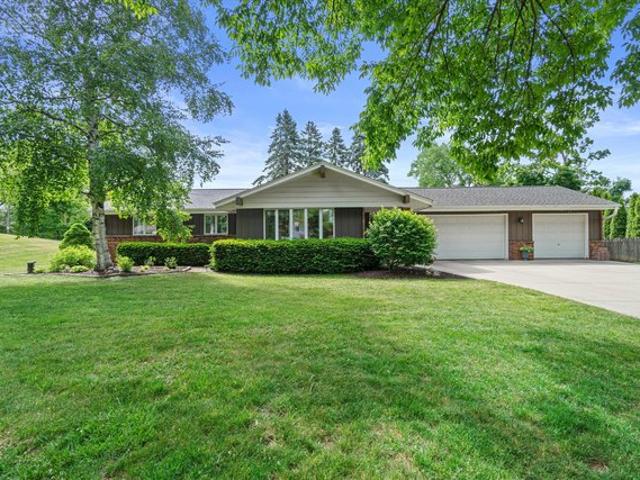 House for sale in Brookfield, Wisconsin