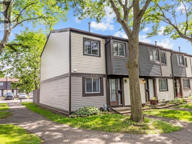 Townhouse for rent in Mulhurst Bay, Ontario