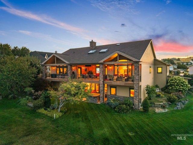 House for sale in Clarkston, Washington
