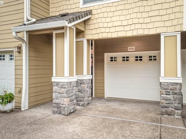 Condo for sale in Oregonia