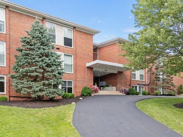 Condo for sale in Roselawn, Ohio