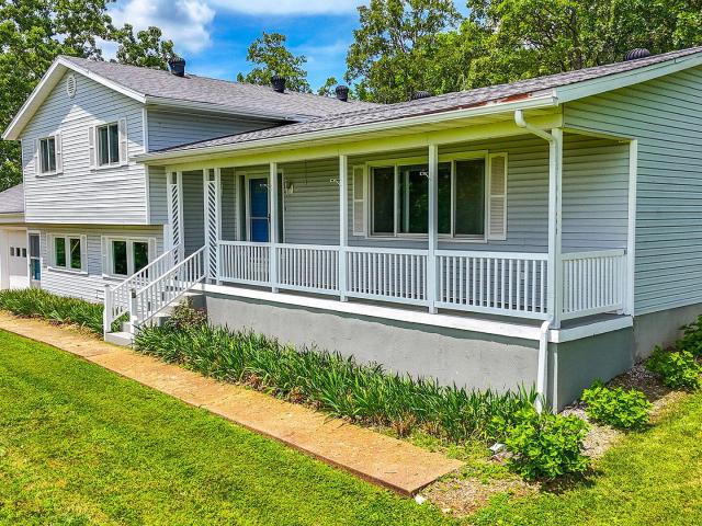 House for sale in Meta, Missouri
