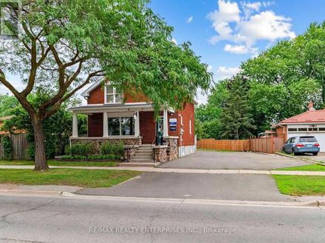 Commercial for sale in Mississauga, Ontario