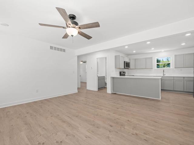 House for sale in Leaf River, Illinois