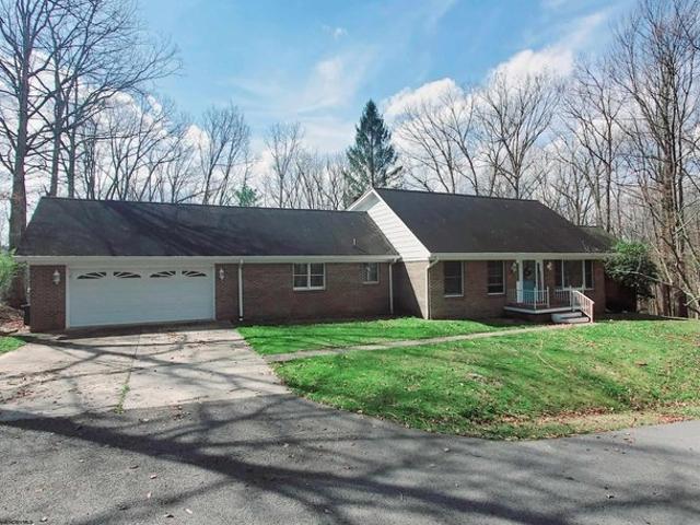 House for sale in Elkins, West Virginia