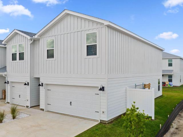 Townhouse for sale in Gulf, Florida