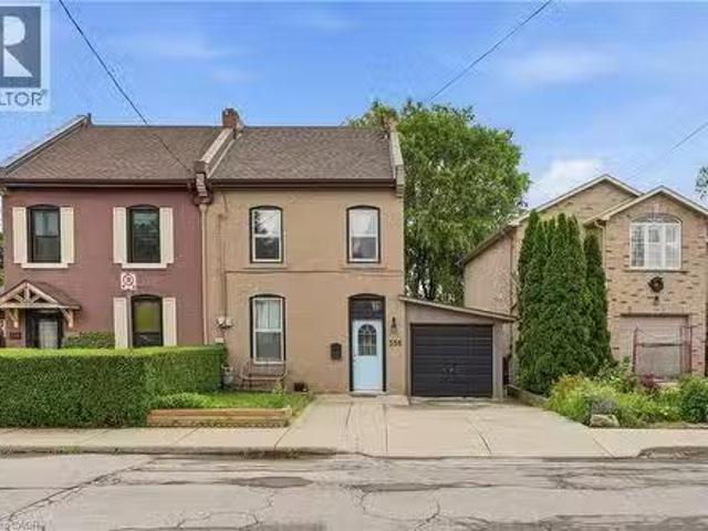 House for sale in Ancaster, Ontario