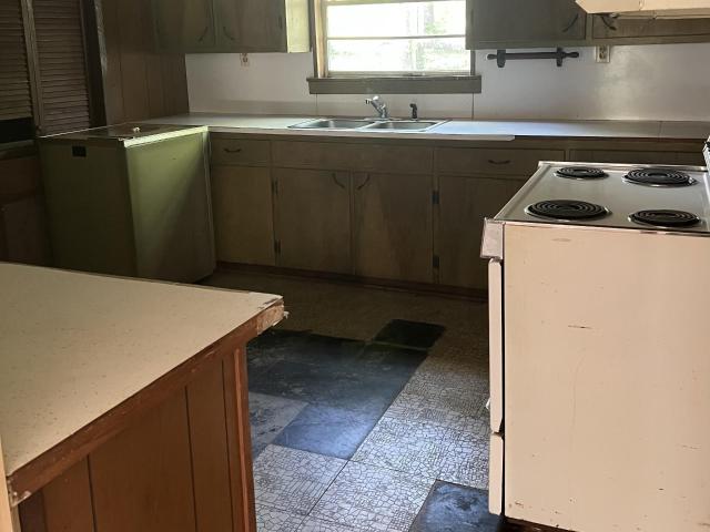Commercial for sale in Jemison, Alabama