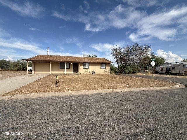 House for sale in Morristown, Arizona