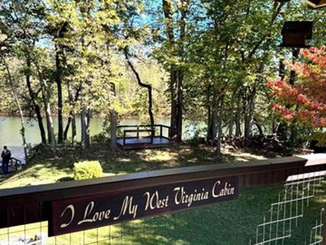 House for sale in Moorefield, Hardy County