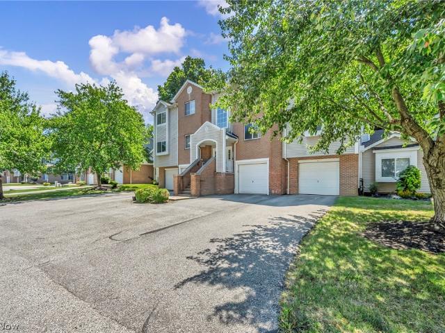 Condo for sale in Summit, Ohio