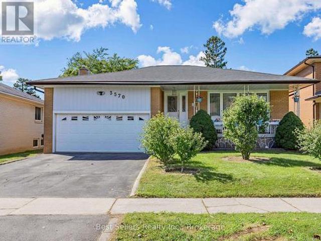 House for sale in Applewood, Mississauga