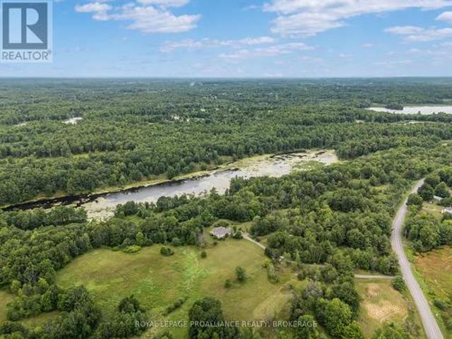 House for sale in South Frontenac, Ontario
