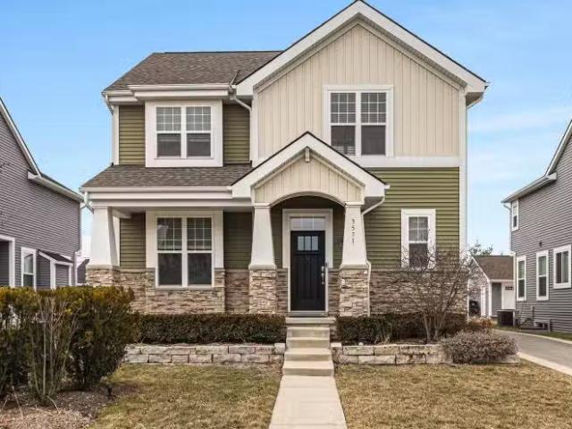 House for sale in Royal Oak