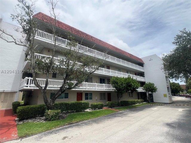 Condo for sale in Lauderhill, Florida