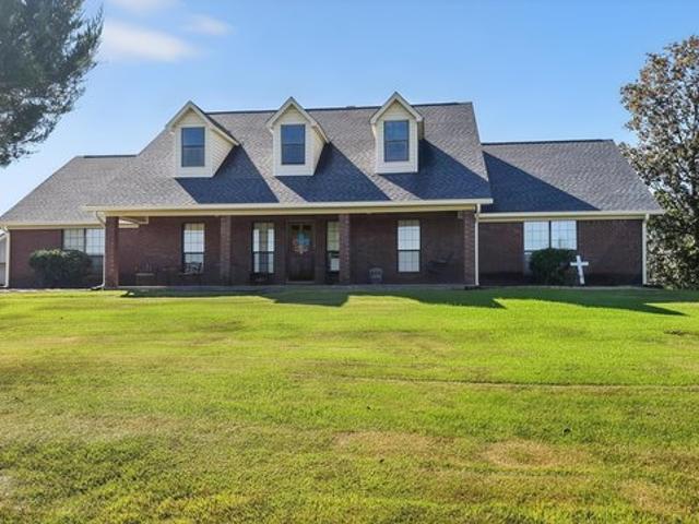 House for sale in Mantachie, Itawamba County