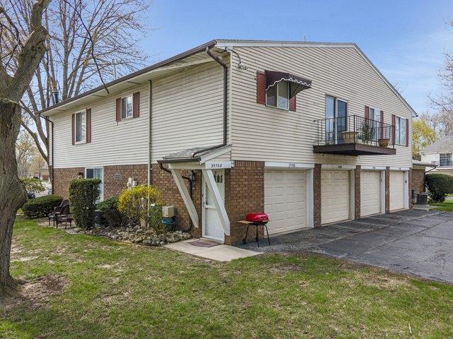 Condo for sale in Harrison Township, Michigan